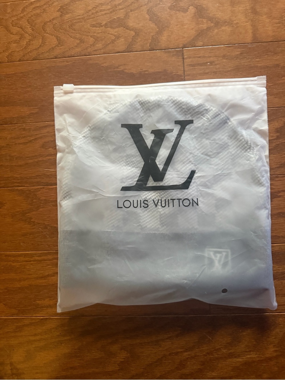 Louis Vuitton White Dust Bag with Black LV Logo